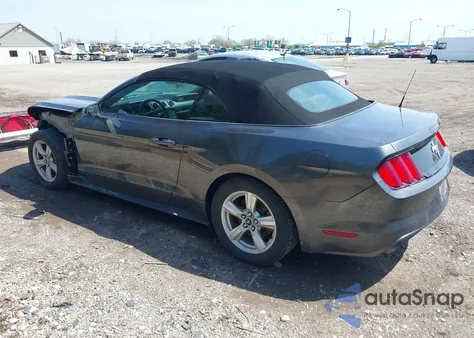 2015 Ford Mustang V6 z USA, uszkodzony, nr VIN 1FATP8EM8F5403003